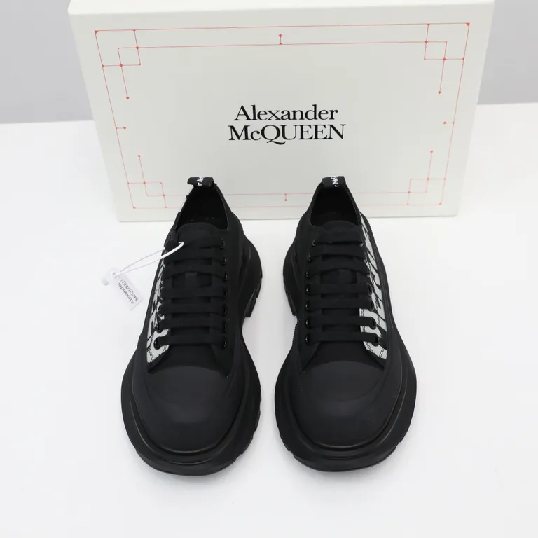 Alexander McQueen Shoe 